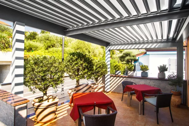 Project Pension Silvia - Portorož - Bioclimatic pergola Misteral - Terrace, brisole, zip roller blinds
