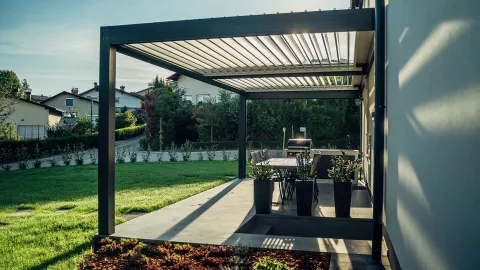 Project MK Novo mesto - Bioclimatic pergola Misteral - Terrace, brisole, zip roller blinds