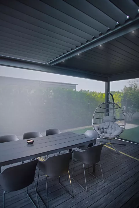 Project MR Maribor - Bioclimatic pergola Misteral - Terrace, brisole, zip roller blinds