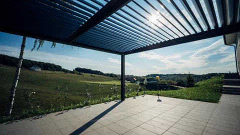 Project PČ Krško - Bioclimatic pergola Misteral - Terrace, brisole, zip roller blinds